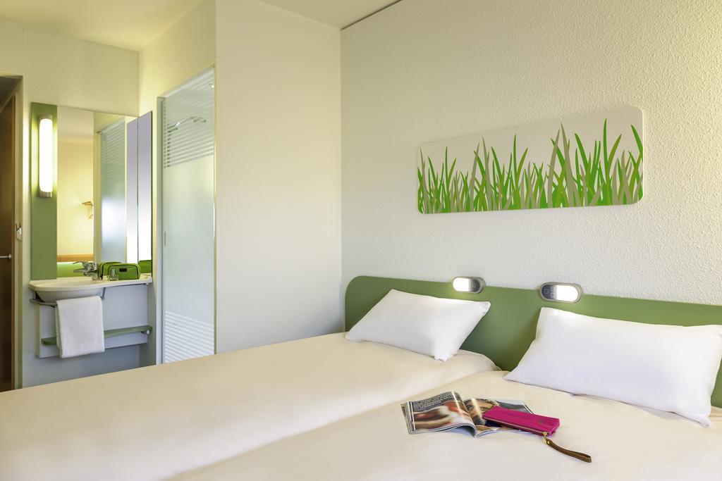 Ibis Budget Basel City Room photo